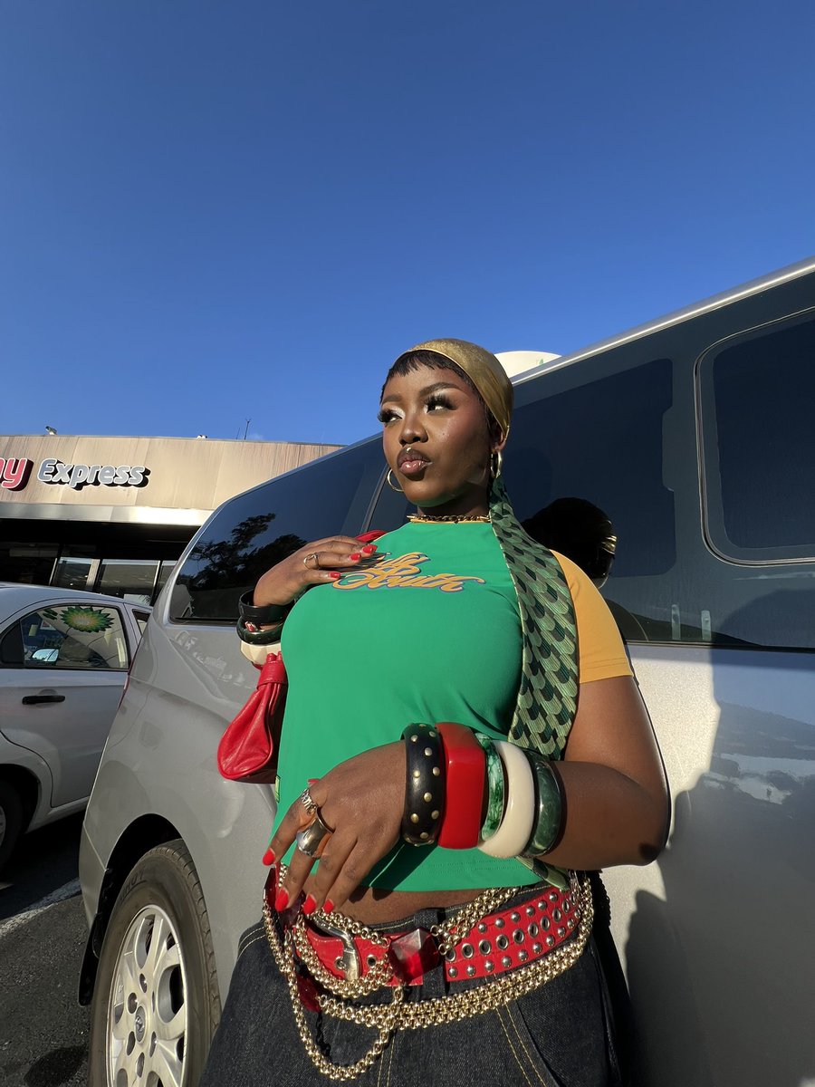 Gyakie_'s tweet image. the album is ready. u’ll get a date soon. 🐦