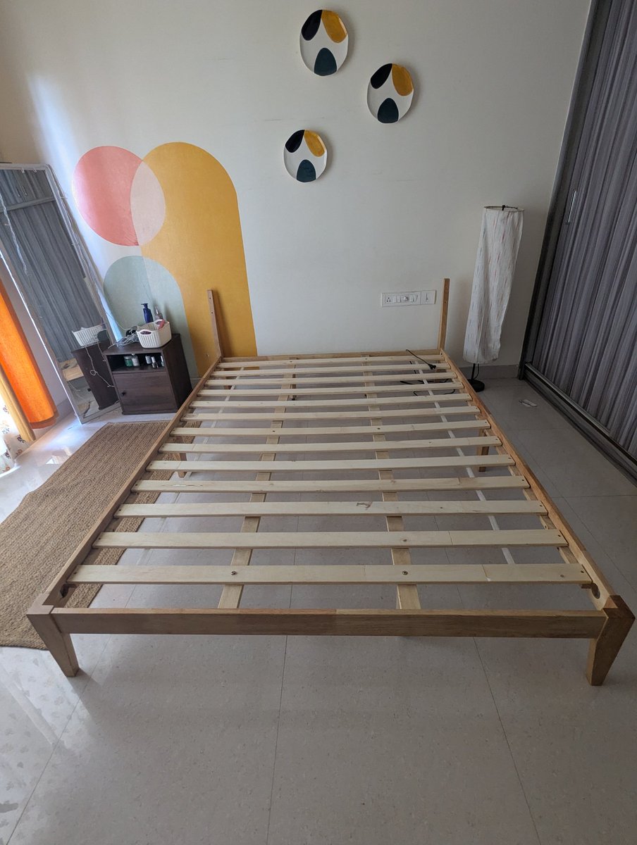 KananVyas2's tweet photo. Selling one double bed frame + Wakefit mattress ( double bed)
Price: 10K
Location: Wipro signal, Koramangala 

Interested buyers DM me!
@BangaloreRoomi https://t.co/D9AbJO4F48