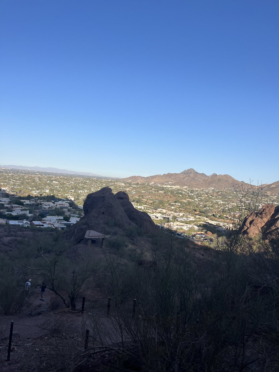 MSUM_Golf's tweet image. Dragons ⛳️ take on #Camelback 🏔️🌵 this morning!

#SpringBreak2025