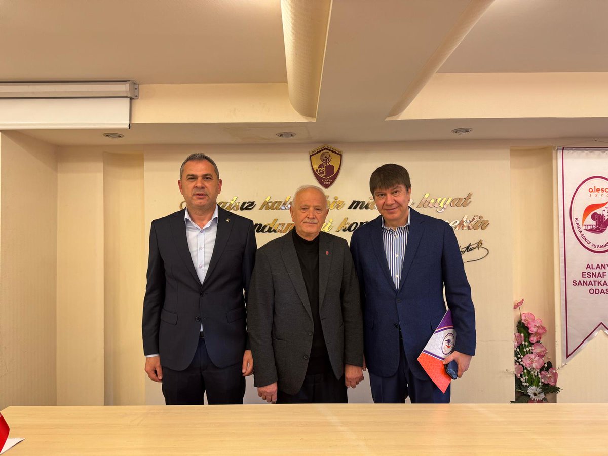 menderesturel's tweet photo. Alanya'da ikinci ziyaretimiz Esnaf ve Sanatkarlar Odası.

Nuri Demir başkanımız ve yönetimiyle birlikteyiz. https://t.co/wCKDkKjMdd