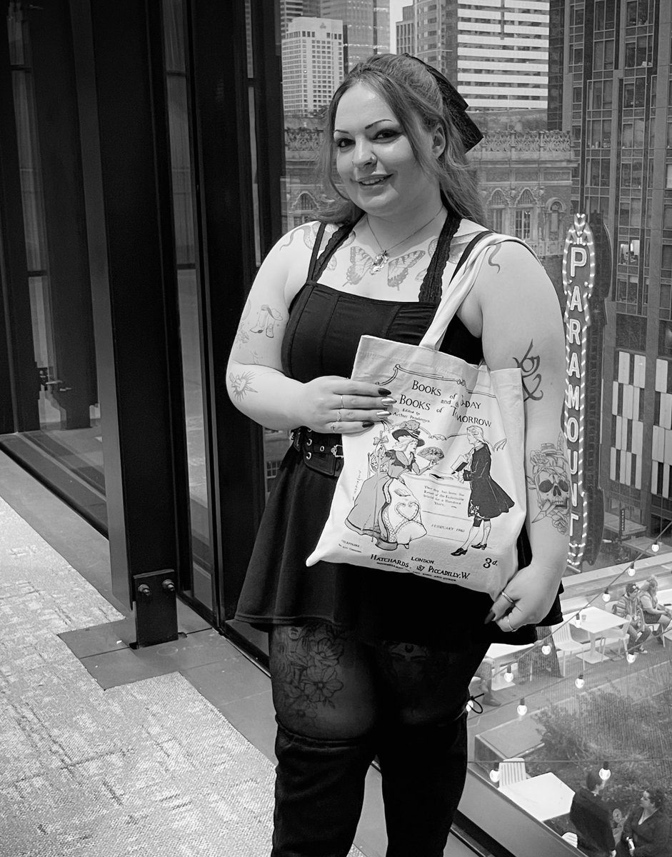 downinaspiral's tweet image. ‘I’m pure at heart. It repels the dirt.’ 
#isabellelightwood