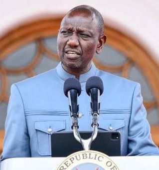Malone1k's tweet image. If elections were held today, who are you voting?
Like for ruto retweet for Hon. MOTINA