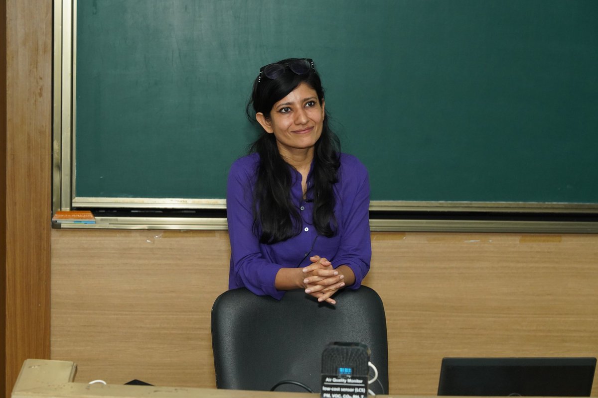 airveda's tweet image. Our Founder @namitagupta8  spoke at @iitbombay on building India’s largest air quality sensor network &amp;amp; the future of clean air tech.

Big thanks to @ANTL_IITB &amp;amp; all changemakers! 🌱
#Airveda #AirQuality #SmartSensors #CleanAirIndia #TechForImpact
