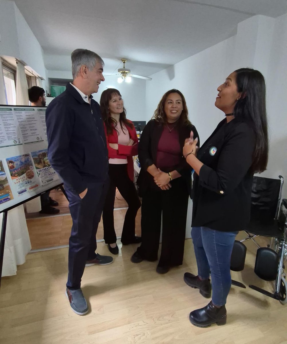 ECOS_Medios's tweet photo. #AhoraMadryn @famuch_org participó de la inauguración de la Mutual de empleados municipales de Puerto Madryn (A.M.E.M).
Con un ágape se habilitaron las oficinas que vienen a fortalecer el Tercer Sector en la ciudad y la provincia. https://t.co/S0PihvLZ7u