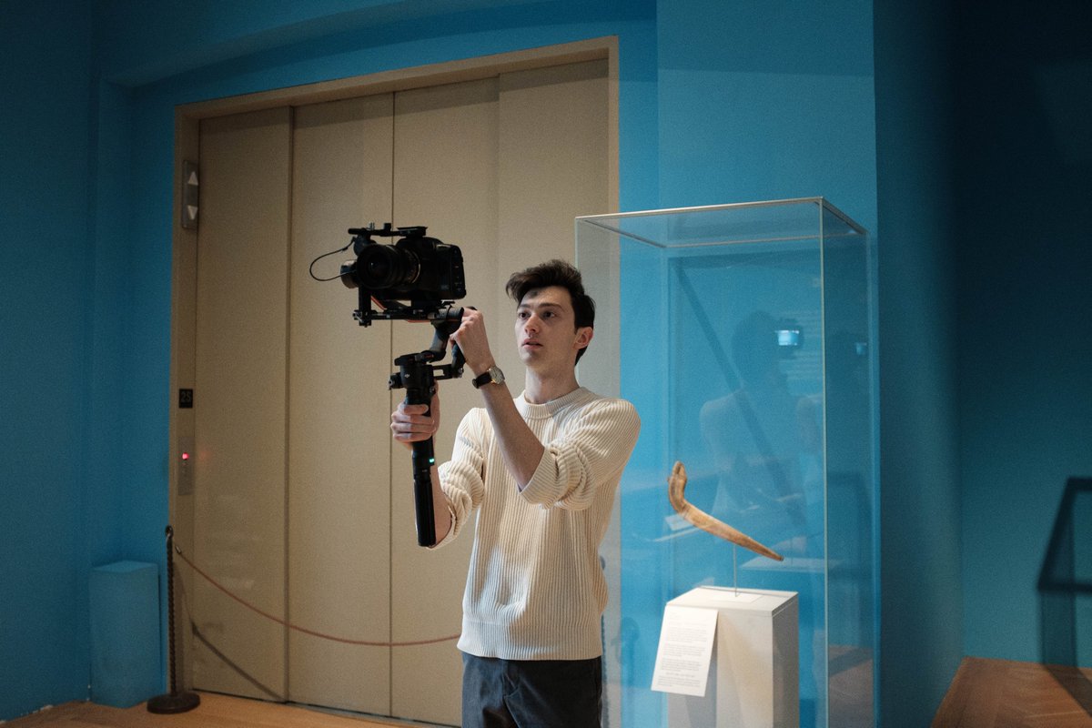 PaceDocs's tweet image. 🎶 Lights, camera, music! Our first stop: The MET Museum, where we explored one of the world’s most diverse musical collections. Four incredible experts shared insights to kick off our journey to the Azores &amp;amp; the viola da terra. Follow us as we embark on our 2025 Pacedocs project