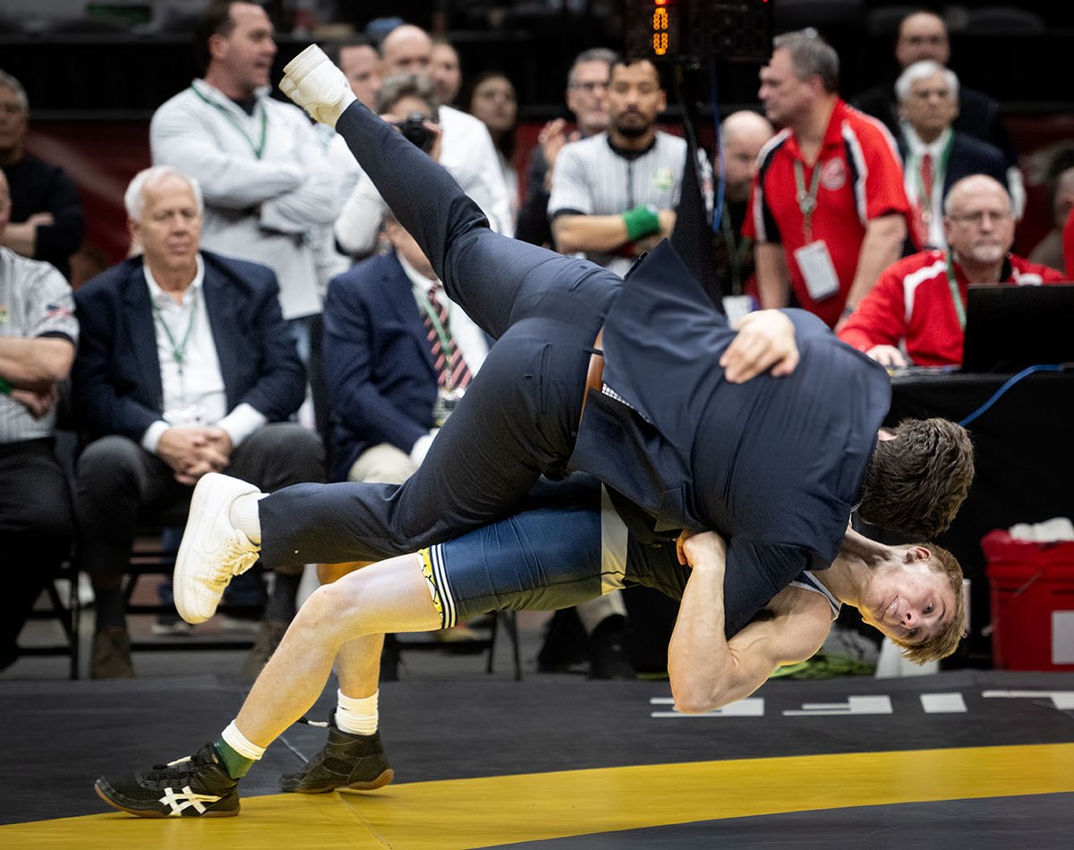 CBUSsports (@cbussportslocal) on Twitter photo We've got the list of CBUS-area winners and runners-up from the <a href="/OHSAASports/">OHSAA Sports</a> girls and boys wrestling championships Sunday. 📸 <a href="/ShutterHulk/">John Hulkenberg</a>'s gallery coming later today.
➡️ cbussports.com/olentangy-oran…
<a href="/OrangeHS_AD/">Orange HS Athletics</a> <a href="/BWHS_Athletics/">Watterson Athletics</a> <a href="/SFDAthletics/">SFD Athletics</a> <a href="/hartleyhawks/">Hartley Athletics</a> <a href="/PNAthletics/">Pickerington North Athletics</a> We've got the list of CBUS-area winners and runners-up from the <a href="/OHSAASports/">OHSAA Sports</a> girls and boys wrestling championships Sunday. 📸 <a href="/ShutterHulk/">John Hulkenberg</a>'s gallery coming later today.
➡️ cbussports.com/olentangy-oran…
<a href="/OrangeHS_AD/">Orange HS Athletics</a> <a href="/BWHS_Athletics/">Watterson Athletics</a> <a href="/SFDAthletics/">SFD Athletics</a> <a href="/hartleyhawks/">Hartley Athletics</a> <a href="/PNAthletics/">Pickerington North Athletics</a>