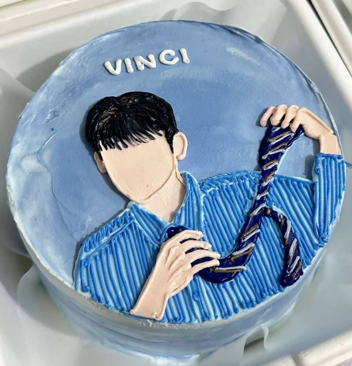 To our fearless dragon, Vinci—Happy Hatchday! Just as a dragon guards its treasure, know that we’re more committed to finding ways to bring you joy, today and always. Because your happiness isn’t just our wish; it’s our purpose.

2O OUR LOV5 VINCI

#HORI7ON #호라이즌 #VINCI #빈치