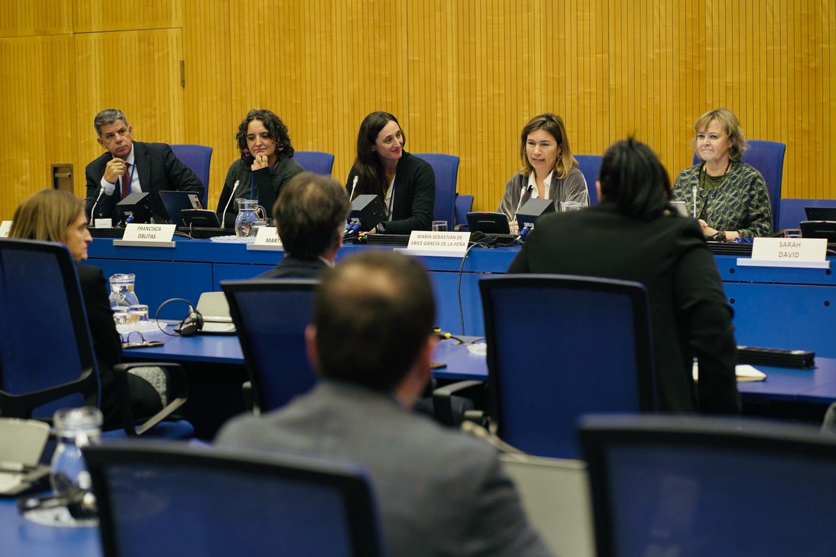 ProgramaCOPOLAD's tweet image. We are already with our stand at #CND68 in #Vienna!

Dialoguing for #drugpolicies with a gender focus, respect for the environment and an evidence-based analysis of the threats from new psychoactive substances.