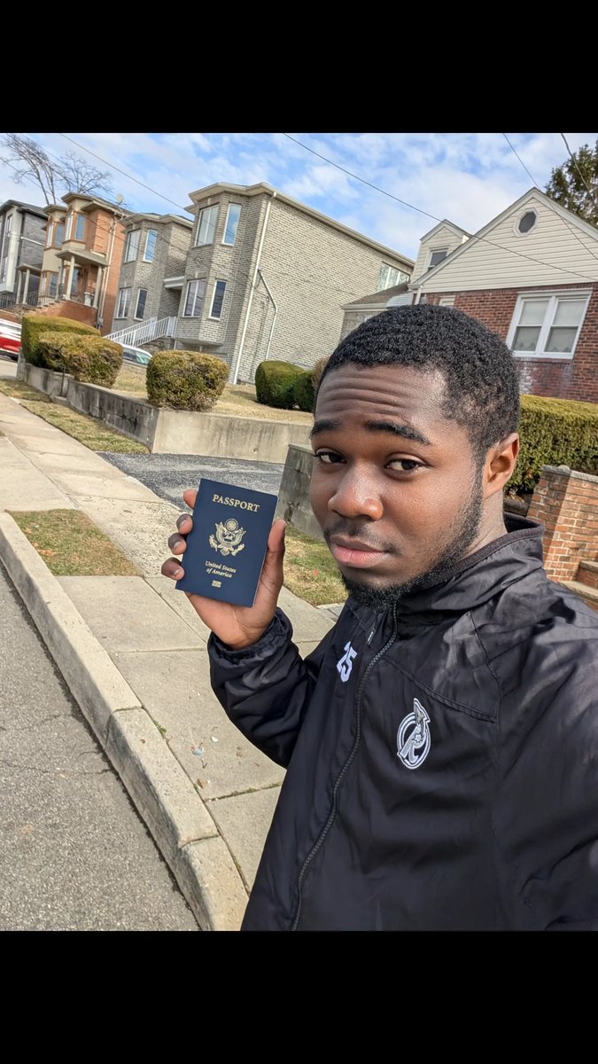 if getting up in the morning is hard for you then don't try thinking about success because that's where I begins from lol 😂 Enkasa Eye Straight up I heard that boy called Jonas is yobning too much punishment is loading up on him watch out stay tuned