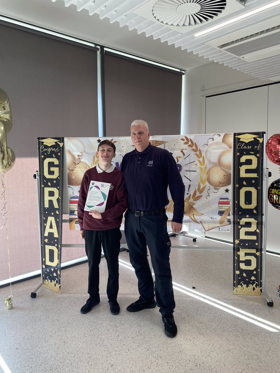 Huge Congratulations to our Career Ready Students who successfully Graduated Last week! Even a special guest visit to pass on words of wisdom and hand out certificates! 🥳🤩 👩‍🎓