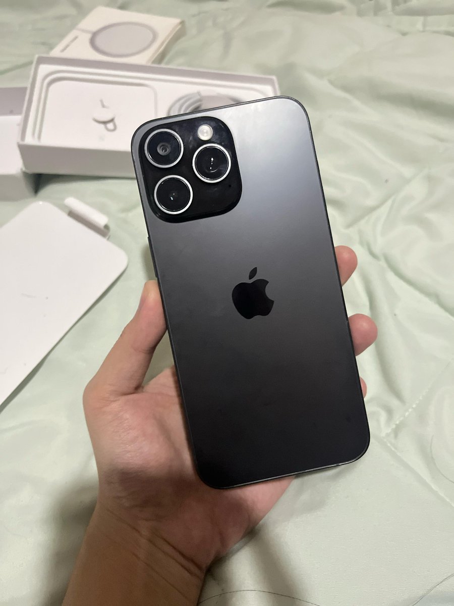 Wawapioqueen's tweet photo. Dijual iPhone 15 pro max (hdc) , belum pernah di pake , gratis MagSafe . 6 juta aja (nego) 
#iPhone #jualiphone #ChampionsTrophy2025 #LaCasaDeLosFamososCol2 #ChampionsTrophy #LaCasaDelLosFamosoCol #ConexionHonduras1 #OlympiacosFC 
Minat hubungi 081804639353 (wa) https://t.co/ChfbwdKBGN