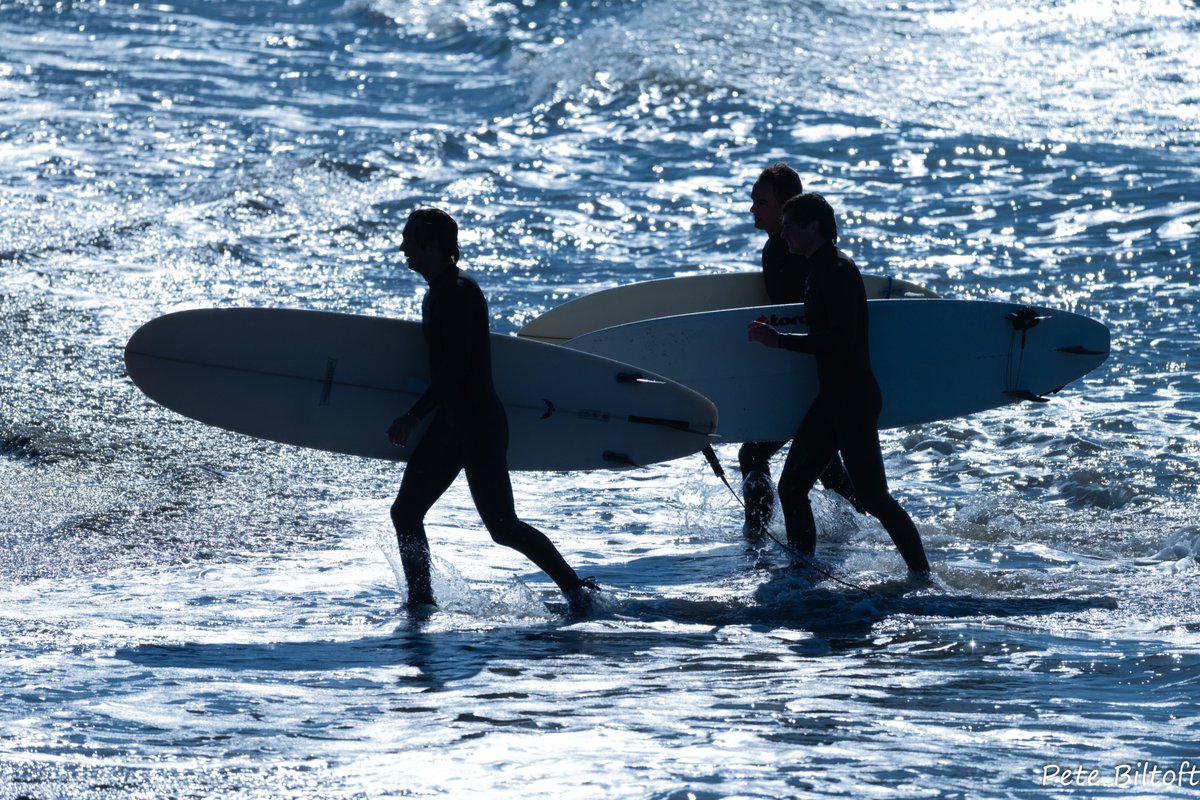 VVGpickups's tweet photo. Photographed surfers from the pier in Cayucos, CA March 1st- March 3rd.

Full resolution images are posted on:

https://t.co/FW4bD2Wuim https://t.co/3HWciJWQUF