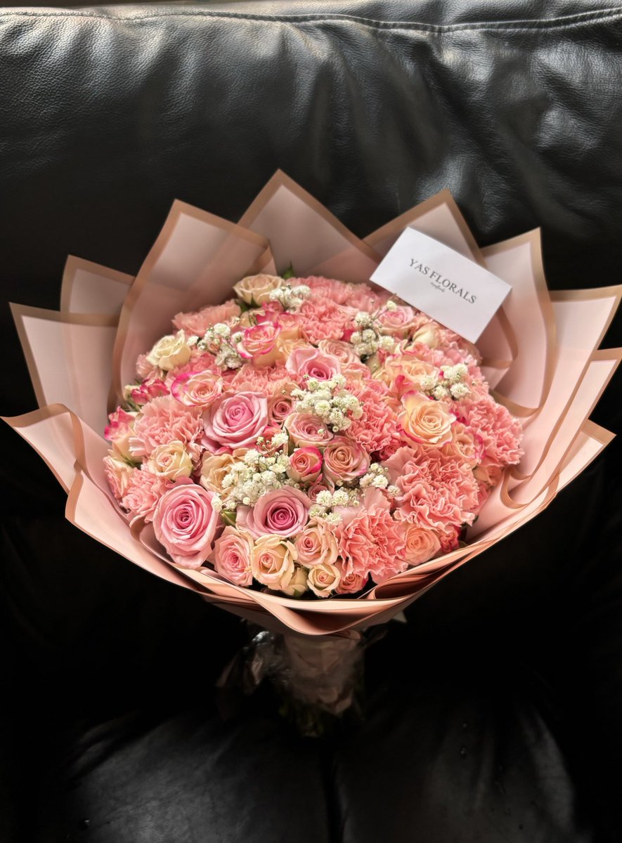 yasflorals's tweet photo. Wrapping makes all the difference https://t.co/ht3LVltzbw