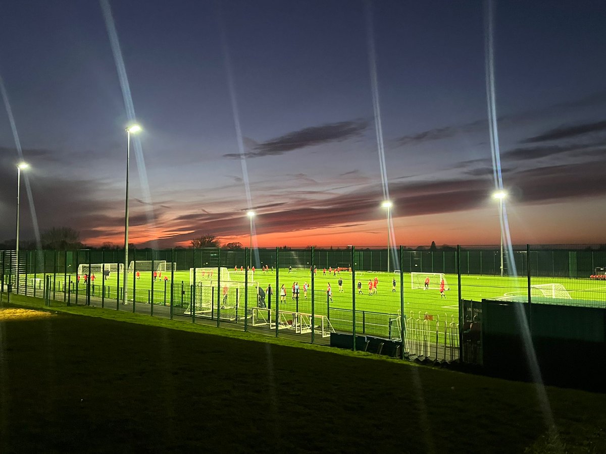 MK Dons SET Girls training under the lights on a lovely evening!

#Fairfields #Girls #Pathway #football #community