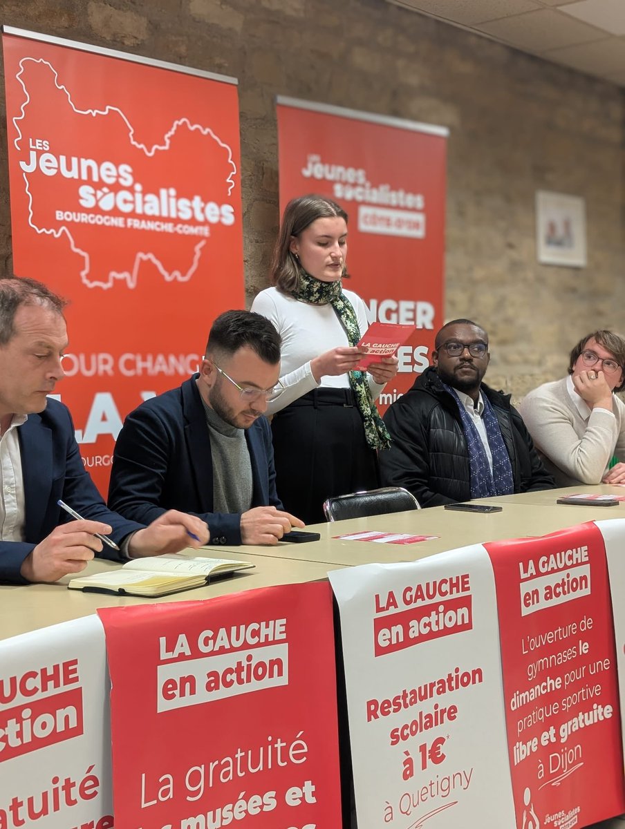 GuillaumeGrlt's tweet photo. Ce soir, avec les @mjs_cotedor, nous avons présenté notre campagne pré-municipale aux militants et élus de #Dijon, Quetigny, Chenove et Longvic.

L’objectif ? Rappeler qu’une ville de Gauche et de Droite, ce n’est pas pareil ! 🌹

Place à l’action et à bientôt sur le terrain ! ✨ https://t.co/di9rVzvquc