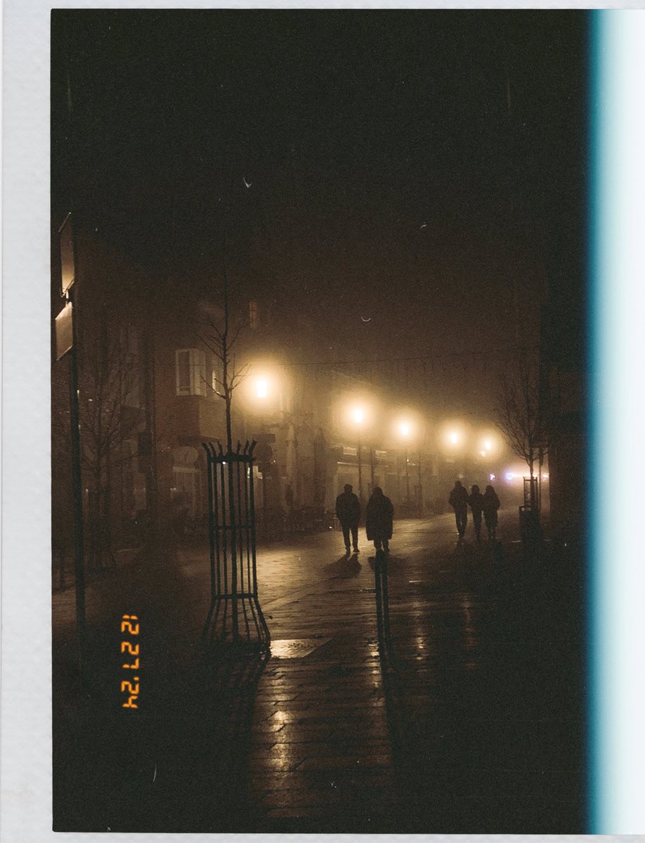 بين الحرية والطعام ؛ يختار الناس دائما الطعام ."

- فلاديمير لينين