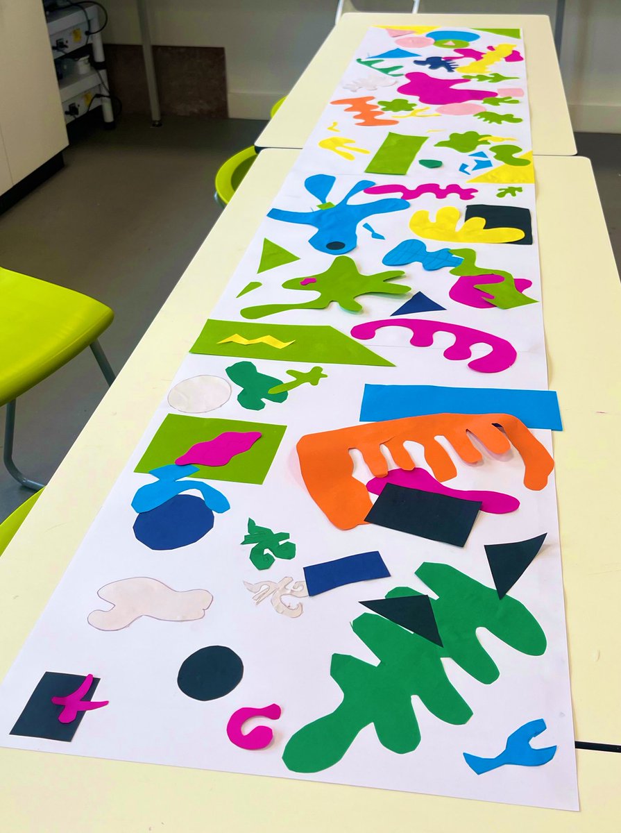Jess_LBK's tweet image. Our building belonging class @CastleMeadAcad had a fantastic morning learning all about Henri Matisse and his use of organic and geometric shapea. Their work is currently brightening up my classroom 😍🎨