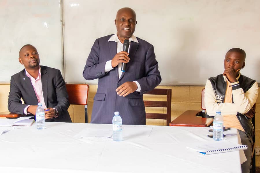 kamasaug's tweet photo. It was a joyful moment as @kamasaug
officially welcomed the Chancellor, Dr. Kiyonga Chrispus at Makerere University.  The function, which also doubled as our  reunion, connecting the alumni and continuing students, aimed at creating a self-sustaining association. 
#KamasaReunion https://t.co/lfgapRvmaH