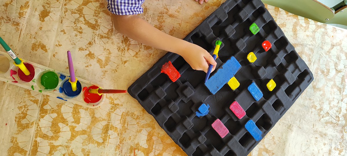 📝𝐐𝐮𝐞̀ 𝐟𝐞𝐦 𝐚 𝐥'𝐞𝐬𝐜𝐨𝐥𝐚? La classe d'I5 descobreix l'obra de la Graciela Hasper.    

calmaiol.cat/que-fem-a-lesc…