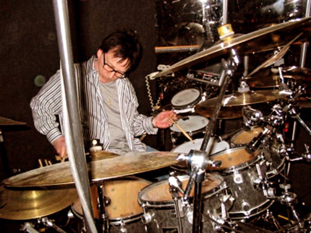 PeterCrissFeed's tweet photo. Peter On Drums For Ringling Bros and Barnum & Bailey Circus
Photograph Taken In 2006
#KISSARMY #PeterCriss #KISSARMYROCKS #Catman #Circus #RinglingBros #Photography #Photo #Photograph https://t.co/JHnlFxT8VC