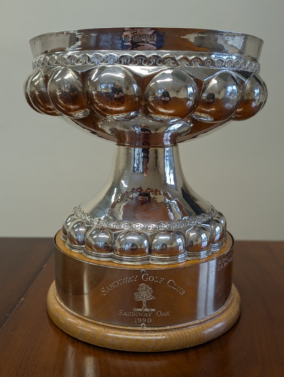 Enter the Sandiway Oak Scratch Open and get this view for your first tee shot.  Competitors have till 31st March to register sandiwaygolf.co.uk/open_competiti… Prize fund of £1,100 with £500 to the winner with support from Ellison Wealth Management <a href="/ProSandiway/">Gareth D Jones Golf Pro</a>
