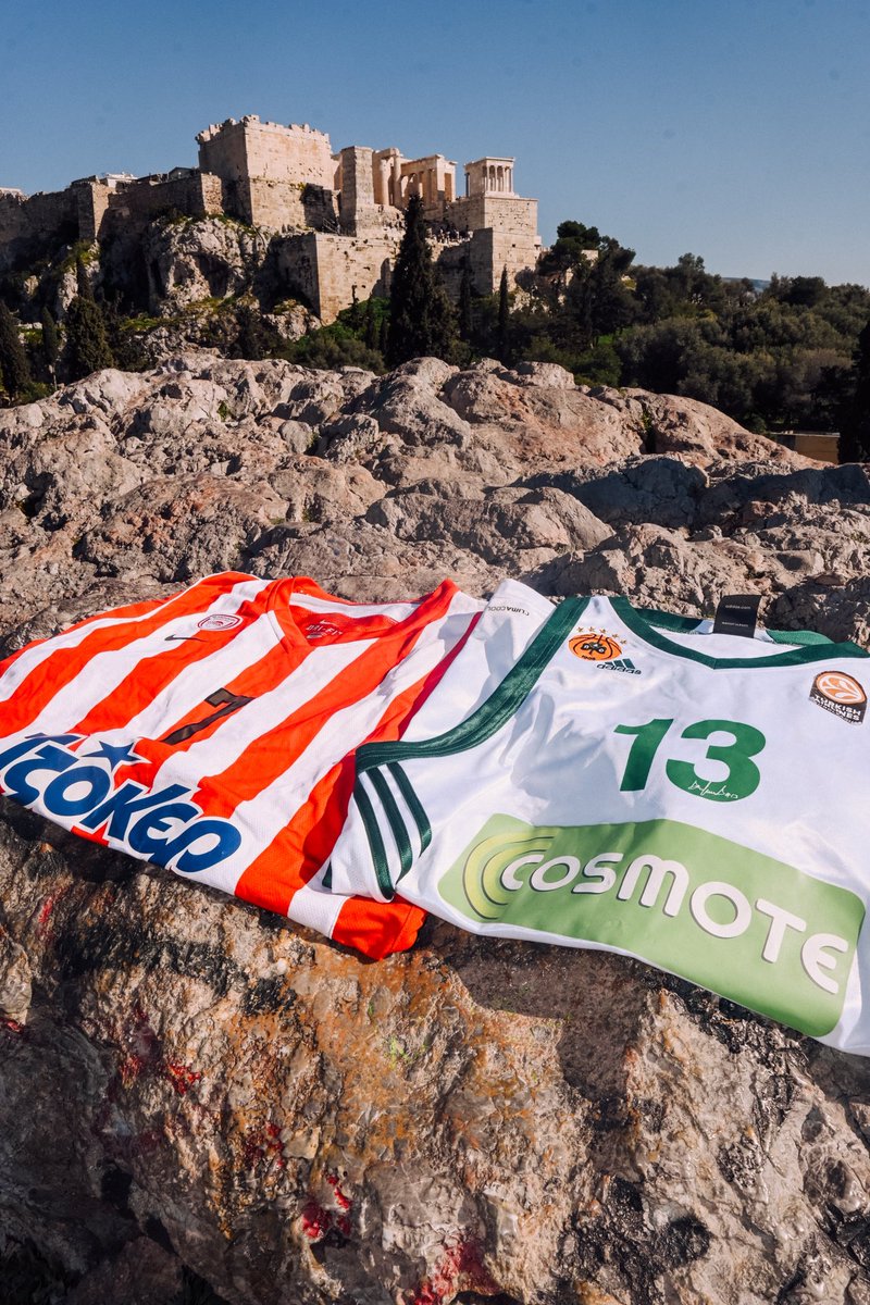 A big week ahead as focus shifts to the Greek Derby 🇬🇷 

And we brought out some legendary jerseys 🤩

Check out the thread below for them all ⬇️