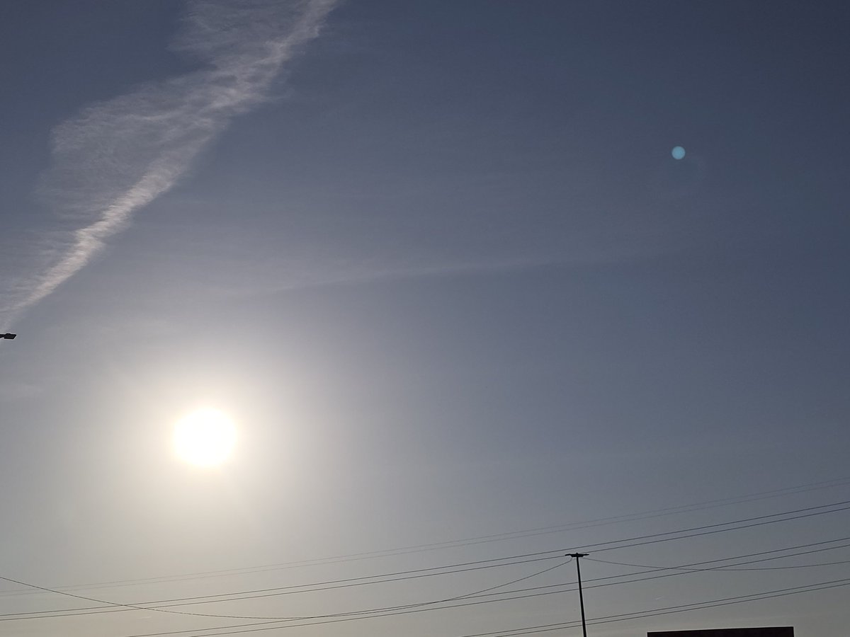 jesseRoss597206's tweet photo. So why do all of you think The president is allowing this? I see 1000+people tagging them daily and supposedly they stopped the funding to this so why is it only getting worse. There are 40 planes out here spraying Michigan today. Who pays for the fuel and chemicals. Thought? https://t.co/xYkGOc3nS7