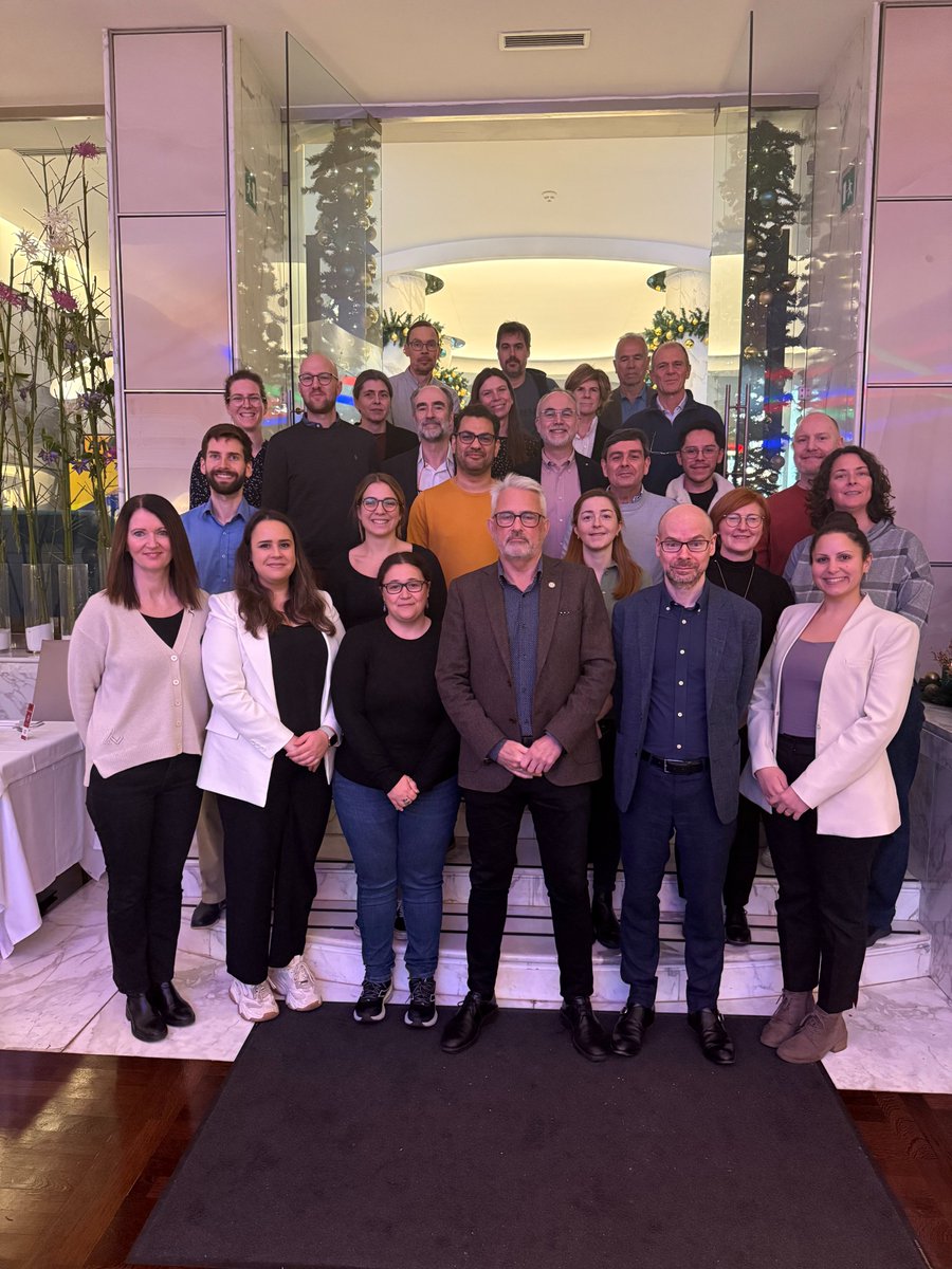 HMar_research's tweet photo. #SetmanaMundialdelCervell

🧠 Podem aturar l'#EsclerosiMúltiple abans que comenci?

L'@HMar_research i l'@hospitaldelmar participen en el projecte #EBVMS sobre la seva relació amb el virus d'Epstein-Barr

➕ https://t.co/JAeEB7X8nk

#BrainAwarenessWeek @pvilloslada1 @SantpereLab https://t.co/nPIjPjDxnj