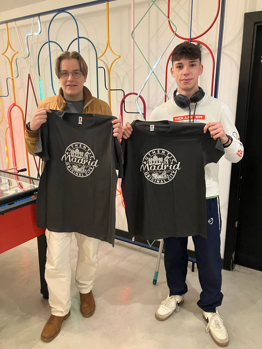 Clevedon Languages tweet media