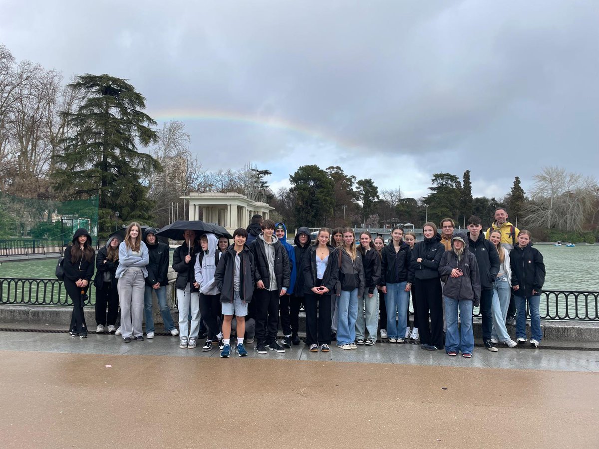 Clevedon Languages tweet media