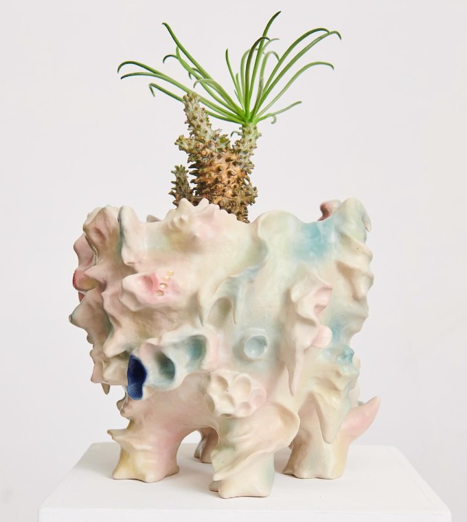 ⌛✨ #Emergences2025 – Une exposition gratuite où le design défie le temps !

🔍  𝙎𝙩𝙪𝙙𝙞𝙤 3 : 𝙁𝙪𝙩𝙪𝙧 𝘼𝙧𝙘𝙝𝙖𝙞̈𝙦𝙪𝙚 : entre archéologie et vision prospective, un voyage hors du temps.

📅 10-13 avril | 📍 @‌le_cnd | 🎟️ Entrée libre 🧷<a href="/Est_Ensemble/">Est Ensemble</a>