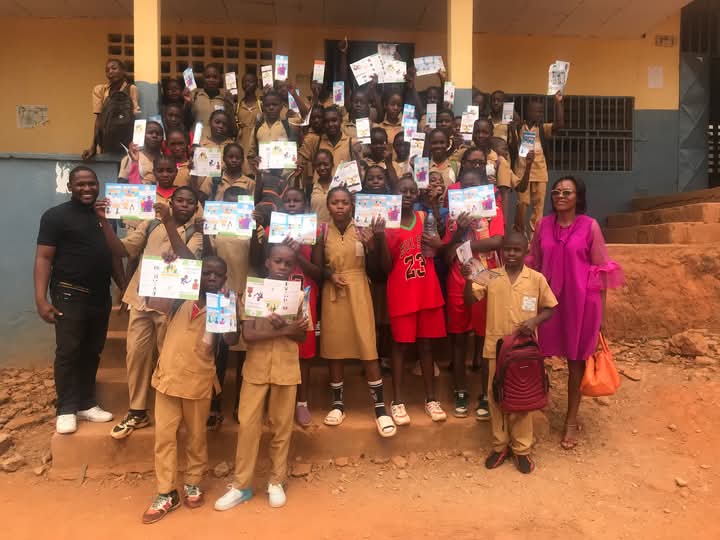 ajevoh's tweet photo. LYCÉE BILINGUE DE NGOUSSO-NGOULMEKONG: LES ÉLÈVES DISENT NON AUX DROGUES! Il y a quelques jours, une vague de sensibilisation a déferlé ds cet éts  avec la #plateforme_de_lutte_contre_les_drogues et AJEVOH.Les 👫 ont été éclairés sur les dangers des #stupéfiants &amp; leurs ravages. https://t.co/aGZifyx9hO