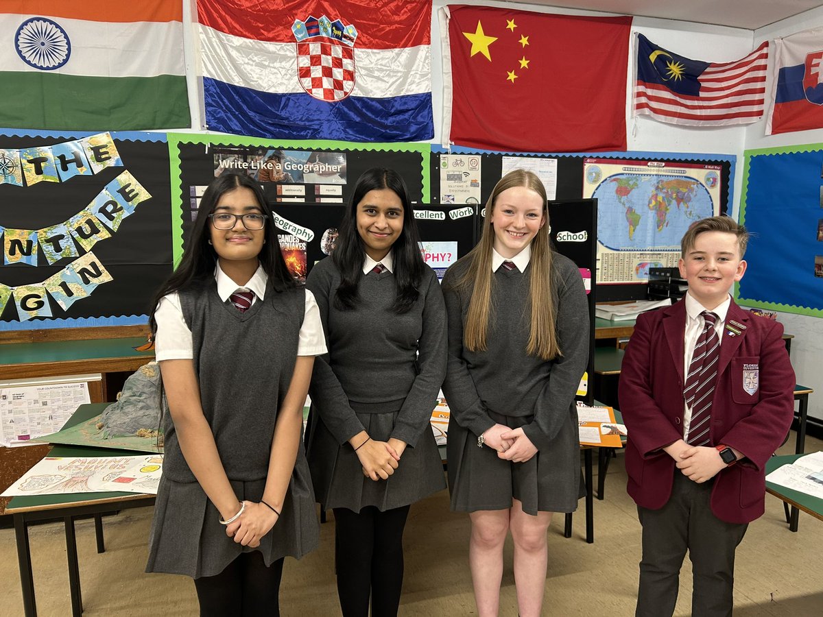Thank you to our wonderful S2 Geography ambassadors, for your help at the S1 information evening! 🌎🌋
Thank you also to all of the parents and pupils who visited the department! <a href="/stninianshigh/">Saint Ninian's</a>