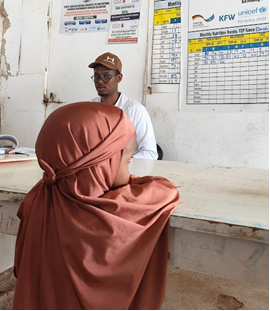 in #Dhusamareb with Children and families attending Dayax Hospital nutrition progamme thanks to <a href="/KfW_FZ_int/">KfW Development Bank</a>  <a href="/BMZ_Bund/">Bundesentwicklungsministerium</a>  support funded Joint #Resilience Project. with <a href="/unicefsomalia/">UNICEF Somalia</a>   <a href="/WFPSomalia/">WFP Somalia</a>  <a href="/MoPIED_Somalia/">MoPIED</a>