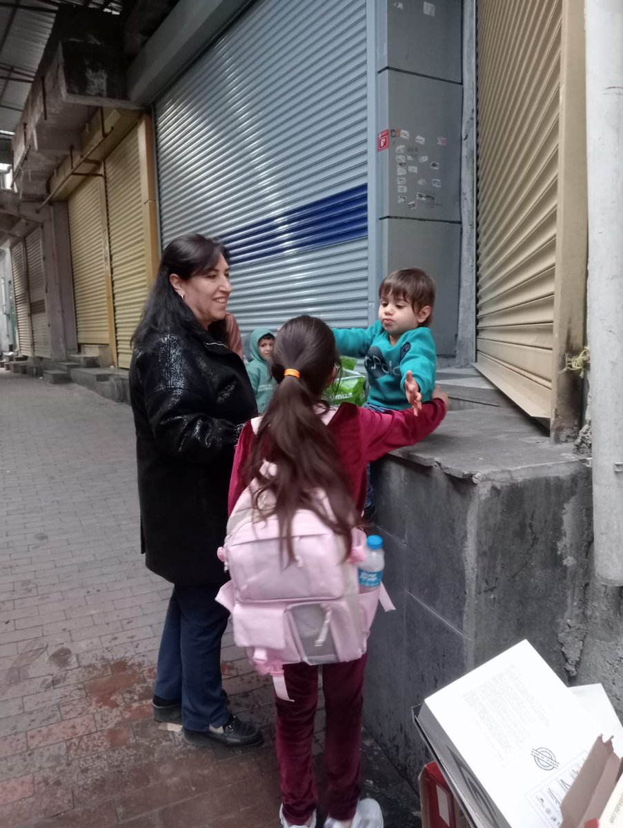 Yetim Gülerse,Dünya Güler.
"KalbininYumusak,
Olmasını ve ihtiyacına
Kavuşmayı İstersen,
Yetimin başını Okşa
Ve ona şefkat göster.
  Hz Muhammed (S.A.V)

Değerli bir ablamızın yardımıyla,Çocuklarımızın Bayram alış verişini yaptık.
Rabbım kabul etsin inş 
 #RamazanPaylaşmaktır.