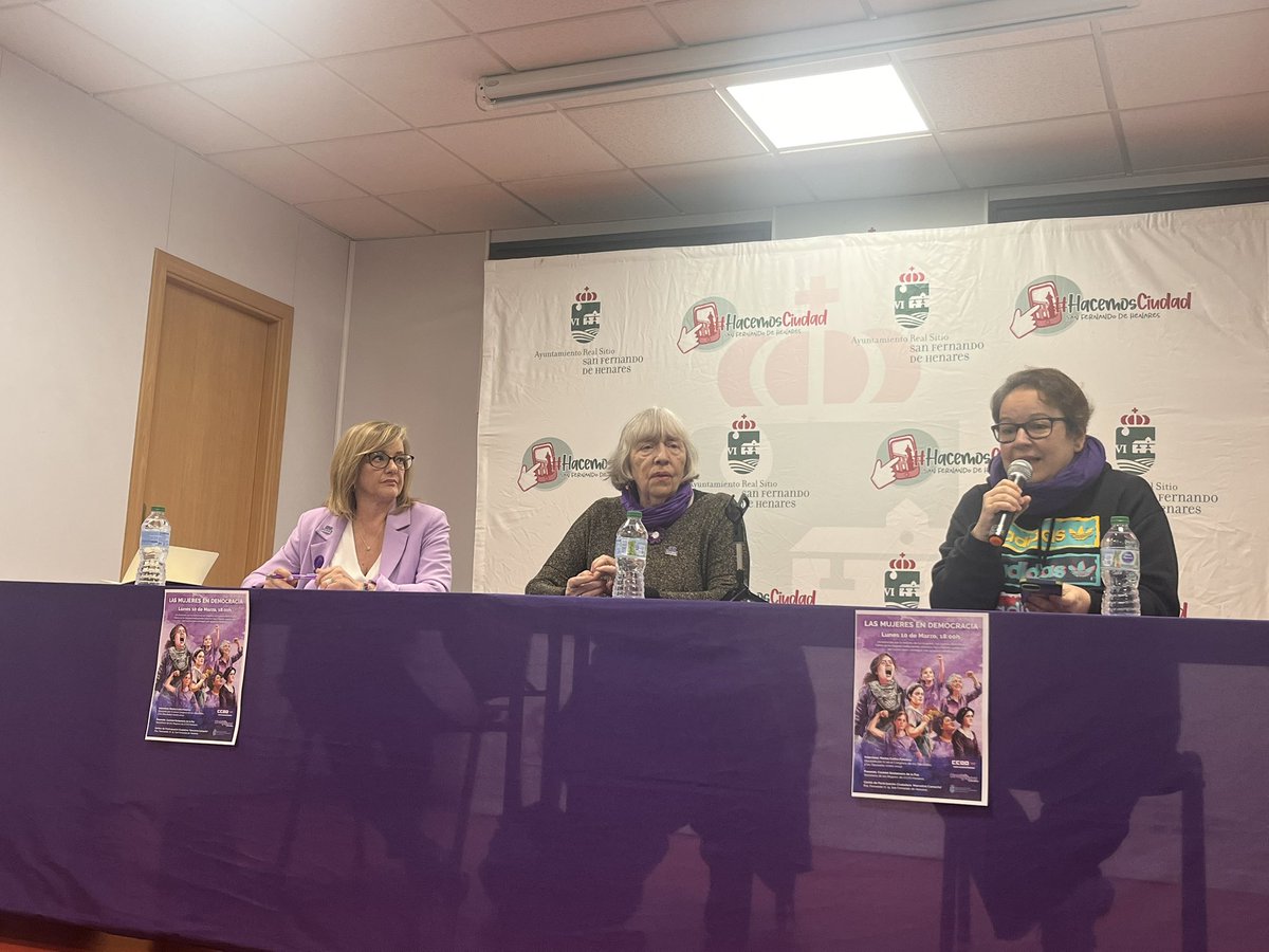 MujeresCCOOMad's tweet photo. Hoy en #SanFer con las @ccoohenares, ponencia de #MarisaCastro hablando sobre la memoria democrática de las #mujeres (miembros de las @pensCCOOMadrid #8M2025 https://t.co/HBivMijQAS