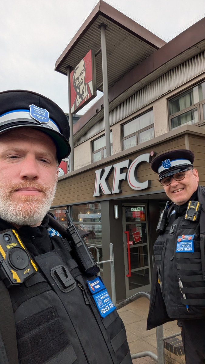 Erith Police Team tweet media