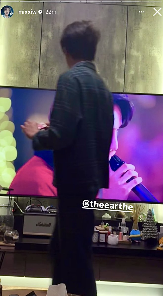 RittarZir's tweet photo. เดินผ่านไม่เท่าไหร่ แต่ดันใส่ชุดนอนเทอขาเนี้ยดิ

HENGMO FEELINGS HURT
#OssansLoveTHep10 https://t.co/WoXQ1isSbH