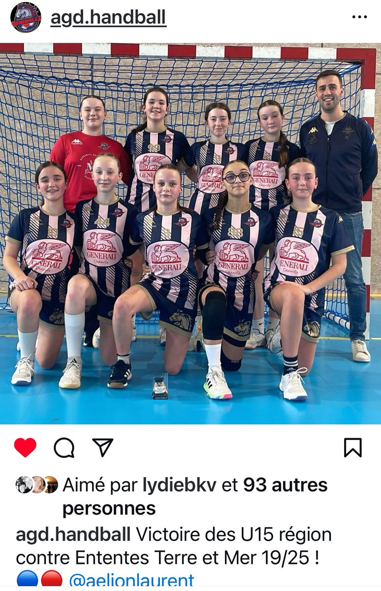 Nouvelle victoire des #Pitchounettes U15 Région de l’#AGD #Handball 🤾🏼‍♀️ de #Deauville aux couleurs de #Generali 🦁 et du #CabinetAelionAssurances.
Elles ont une nouvelle fois fait preuve d’engagement, de ténacité et d’esprit d’équipe.
Félicitations 👏🏻 et RV au prochain match