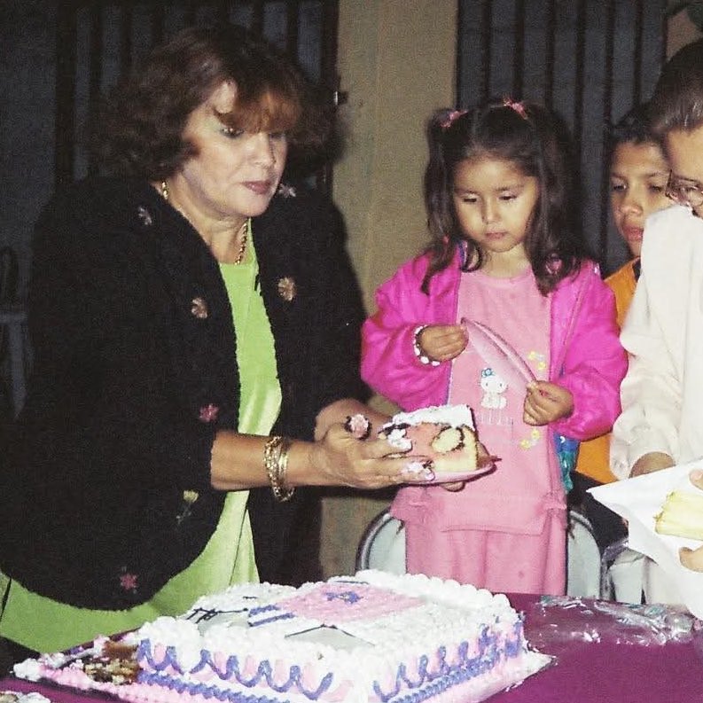 vaciarse's tweet photo. yo: *bien emocionada x mi cumpleaños*
tmb yo en mi cumpleaños: https://t.co/V8gh7OhP1r