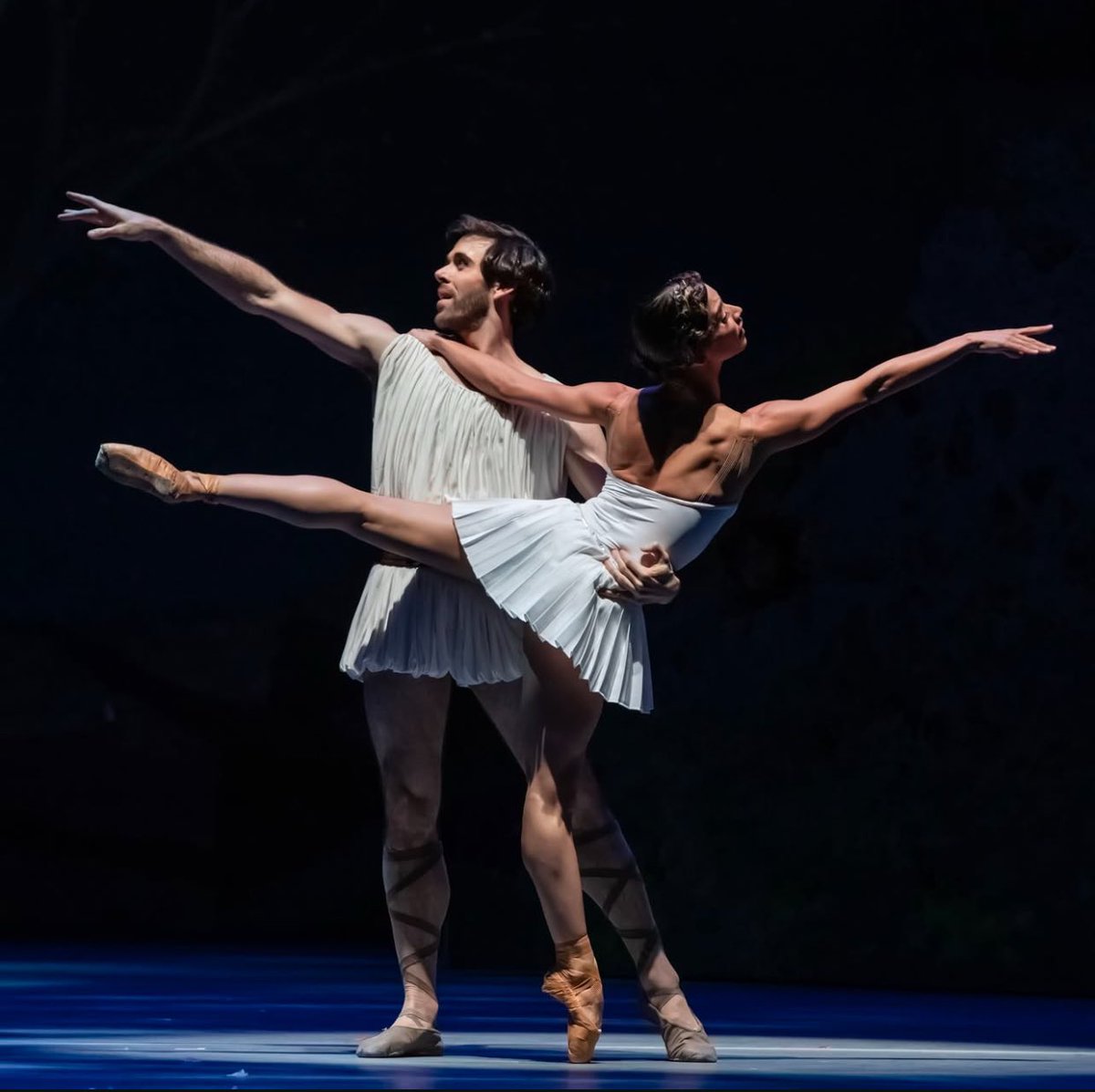 🎭✨ The Theater District Open House is BACK for the first time since 2019! 

Join us today, 12 PM – 5 PM at the Houston Theater District for a day of live performances, backstage tours, workshops &amp; more—sponsored by ExxonMobil!