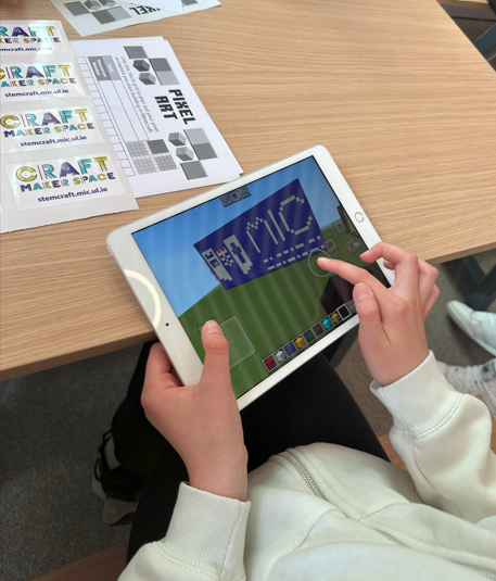 MICSTEMCrAFT's tweet image. Pretty impressive Pixel Art to @Microsoft
@PlayCraftLearn building at the first ever Minecraft Education morning with 6th class pupils in the maker space this morning with @MICLimerick 4th year @STEM_MIC students. Tús maith! @NeeveHyland