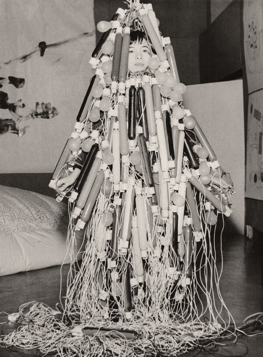 electric dress, atsuko tanaka, 1956