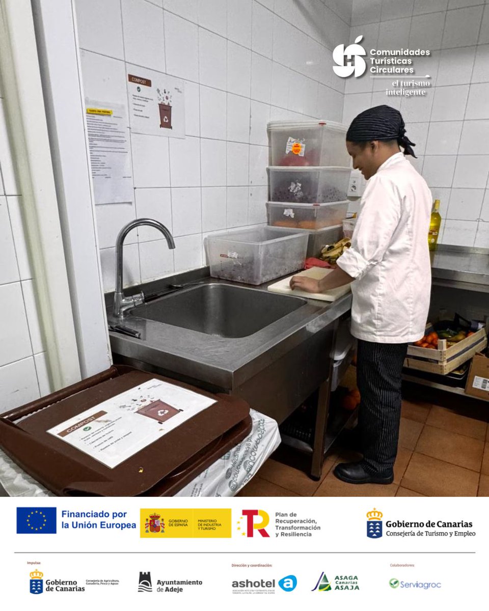 🍃En cada cocina de los hoteles adscritos a #ComunidadesTurísticasCirculares hay un contenedor marrón para el correcto tratamiento de los biorresiduos hoteleros, a los que se suman restos de poda de los jardines de los establecimientos
#SostenibilidadAshotel #turismocircular