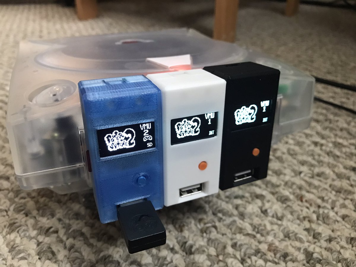 LinuxGameDotNet's tweet image. First batch of pico2maple prototypes, USB adapter with a vmu screen and microSD storage for the #dreamcast. Quite happy with the final result. Second revision is on the way with a few tweaks and bt support.