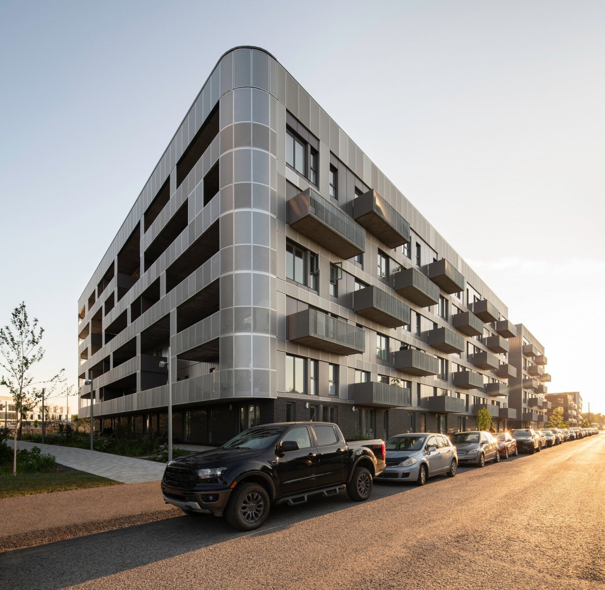 Archello's tweet image. Cité Angus II by Ædifica redefines urban living with sustainable design, diverse housing, and energy-efficient systems.
buff.ly/qhWQngq

#SustainableLiving #EcoDistrict #GreenDesign
