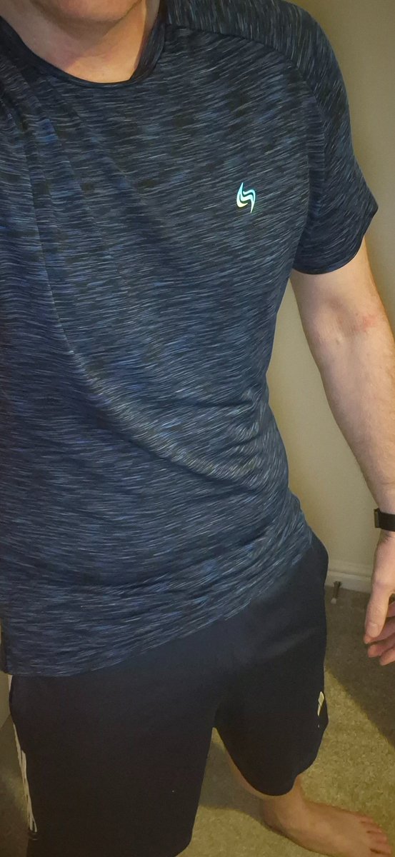 Gym tonight, who else wears briefs to the gym.???