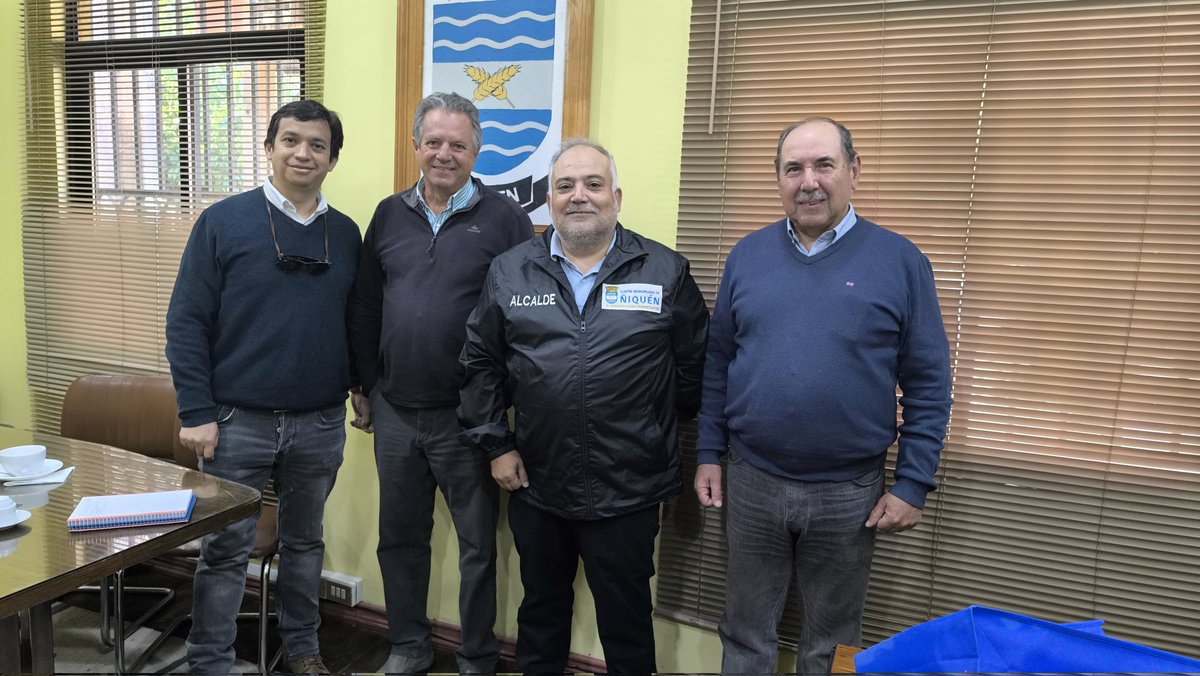 JV_RIONUBLE's tweet photo. Hoy, los directores de la Junta de Vigilancia del Río Ñuble, Vicente Pezantes y Christian Contreras, además de nuestro ingeniero Salvador Salgado, fueron recibidos por el alcalde de Ñiquén, Mauricio Catoni https://t.co/poEt6isOBX