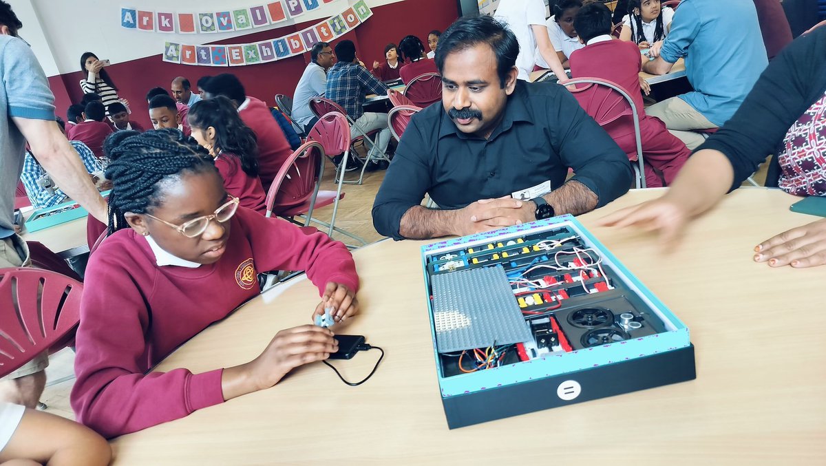 ๐ฌ๐ง TeacherToolkit.co.uk (@teachertoolkit) on Twitter photo ๐ซ "How can teachers enhance skills while reducing workload?"
<a href="/LetsLocalise/">LetsLocalise</a> is the answer! From funding to professional expertise, start equipping your pupils for the future today! ๐๐ผ
๐ Start today: ๐ bit.ly/41yIA2a
#ads #TeachingSkills ๐ซ "How can teachers enhance skills while reducing workload?"
<a href="/LetsLocalise/">LetsLocalise</a> is the answer! From funding to professional expertise, start equipping your pupils for the future today! ๐๐ผ
๐ Start today: ๐ bit.ly/41yIA2a
#ads #TeachingSkills