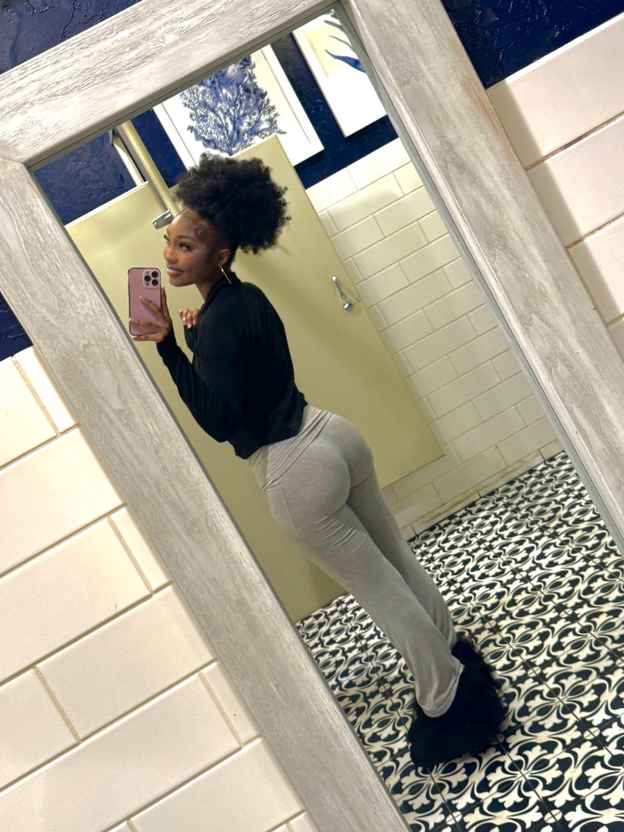 melainin elegance parody account (@melaninelegance) on Twitter photo 